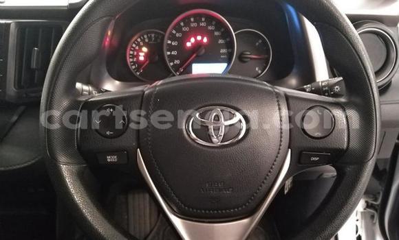 Acheter Occasion Voiture Toyota RAV4 Blanc à Mbabane, Manzini Acheter Occasion Voiture Toyota RAV4 Blanc à Mbabane, Manzini