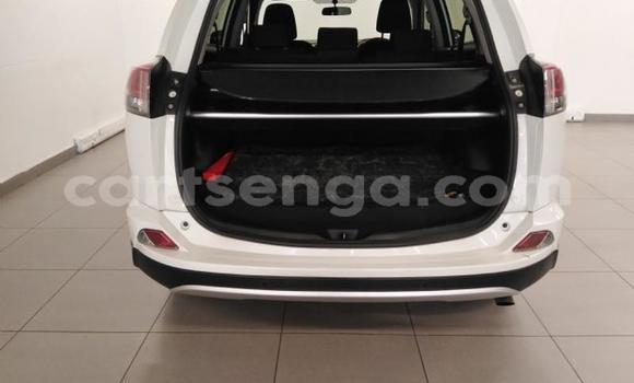 Acheter Occasion Voiture Toyota RAV4 Blanc à Mbabane, Manzini Acheter Occasion Voiture Toyota RAV4 Blanc à Mbabane, Manzini