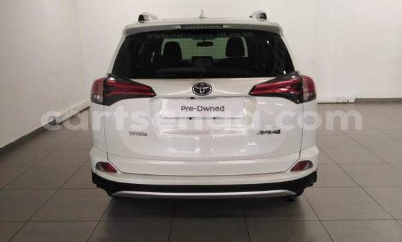 Acheter Occasion Voiture Toyota RAV4 Blanc à Mbabane, Manzini Acheter Occasion Voiture Toyota RAV4 Blanc à Mbabane, Manzini