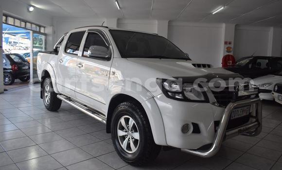 Acheter Occasion Voiture Toyota Hilux Blanc à Manzini, Manzini Acheter Occasion Voiture Toyota Hilux Blanc à Manzini, Manzini