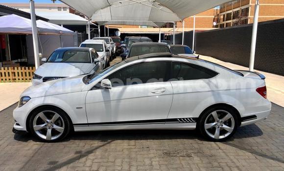 Acheter Occasion Voiture Mercedes‒Benz C–Class Blanc à Manzini, Manzini Acheter Occasion Voiture Mercedes‒Benz C–Class Blanc à Manzini, Manzini