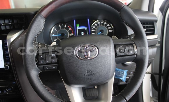 Buy Used Toyota Fortuner White Car in Ezulwini in Hhohho Buy Used Toyota Fortuner White Car in Ezulwini in Hhohho