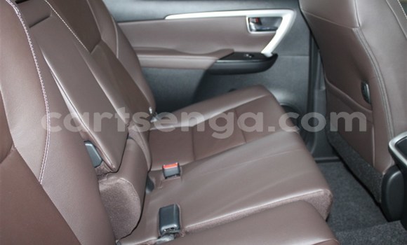 Buy Used Toyota Fortuner White Car in Ezulwini in Hhohho Buy Used Toyota Fortuner White Car in Ezulwini in Hhohho