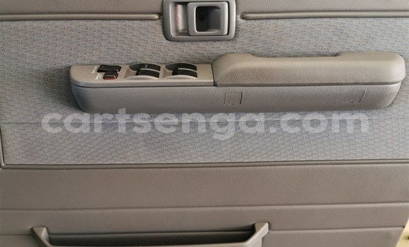 Acheter Occasion Voiture Toyota Land Cruiser Beige à Ezulwini, Hhohho Acheter Occasion Voiture Toyota Land Cruiser Beige à Ezulwini, Hhohho
