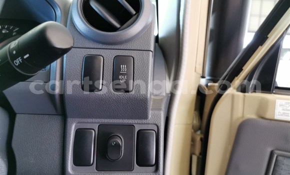 Acheter Occasion Voiture Toyota Land Cruiser Beige à Ezulwini, Hhohho Acheter Occasion Voiture Toyota Land Cruiser Beige à Ezulwini, Hhohho