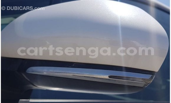 Buy Import Toyota Prius White Car in Import - Dubai in Hhohho Buy Import Toyota Prius White Car in Import - Dubai in Hhohho