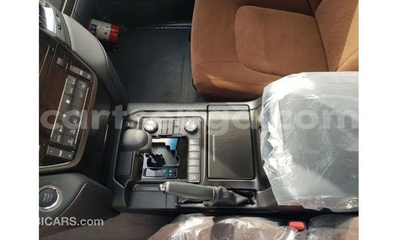 Buy Import Toyota Land Cruiser Black Car in Import - Dubai in Hhohho Buy Import Toyota Land Cruiser Black Car in Import - Dubai in Hhohho