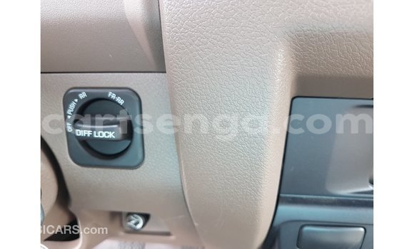 Buy Import Toyota Land Cruiser Beige Car in Import - Dubai in Hhohho Buy Import Toyota Land Cruiser Beige Car in Import - Dubai in Hhohho