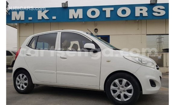 Buy Import Hyundai i10 White Car in Import - Dubai in Hhohho Buy Import Hyundai i10 White Car in Import - Dubai in Hhohho