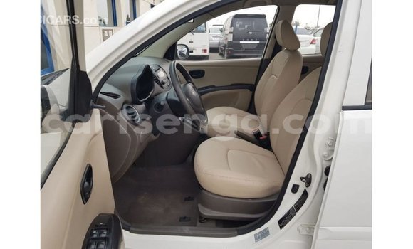 Buy Import Hyundai i10 White Car in Import - Dubai in Hhohho Buy Import Hyundai i10 White Car in Import - Dubai in Hhohho