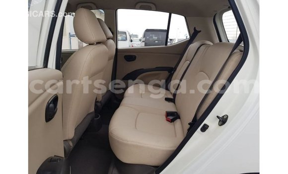 Buy Import Hyundai i10 White Car in Import - Dubai in Hhohho Buy Import Hyundai i10 White Car in Import - Dubai in Hhohho