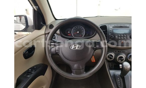 Buy Import Hyundai i10 White Car in Import - Dubai in Hhohho Buy Import Hyundai i10 White Car in Import - Dubai in Hhohho