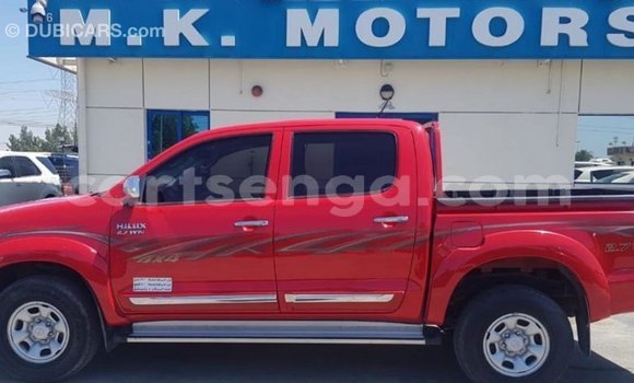 Acheter Import Voiture Toyota Hilux Rouge à Import - Dubai, Hhohho Acheter Import Voiture Toyota Hilux Rouge à Import - Dubai, Hhohho