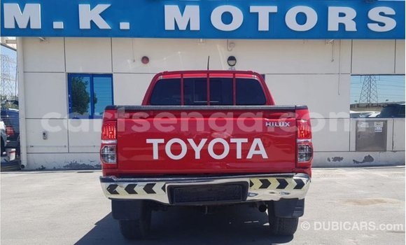 Acheter Import Voiture Toyota Hilux Rouge à Import - Dubai, Hhohho Acheter Import Voiture Toyota Hilux Rouge à Import - Dubai, Hhohho