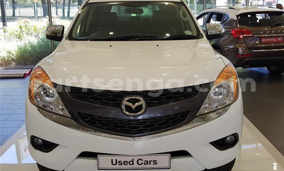 Buy Used Mazda BT-50 White Car in Bhunya in Manzini Buy Used Mazda BT-50 White Car in Bhunya in Manzini