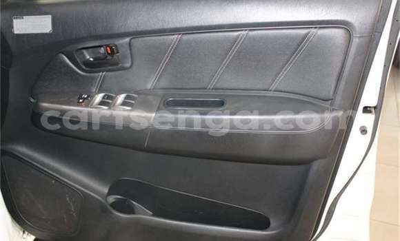 Buy Used Toyota Hilux White Car in Mbabane in Manzini Buy Used Toyota Hilux White Car in Mbabane in Manzini