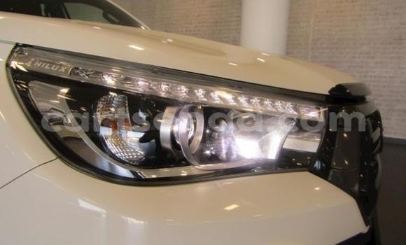 Acheter Occasion Voiture Toyota Hilux Blanc à Mbabane, Manzini Acheter Occasion Voiture Toyota Hilux Blanc à Mbabane, Manzini