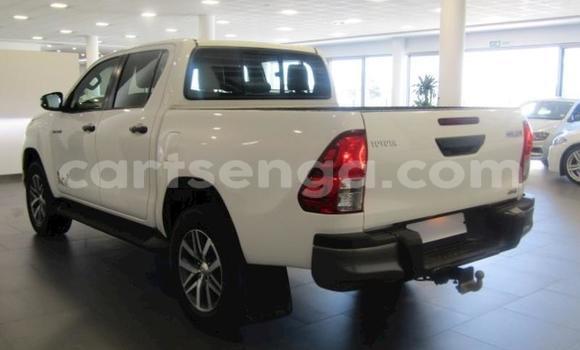 Acheter Occasion Voiture Toyota Hilux Blanc à Mbabane, Manzini Acheter Occasion Voiture Toyota Hilux Blanc à Mbabane, Manzini