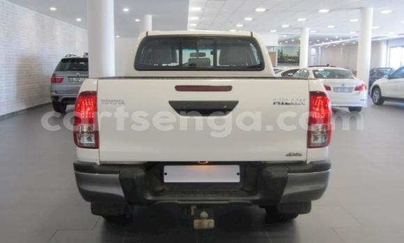 Acheter Occasion Voiture Toyota Hilux Blanc à Mbabane, Manzini Acheter Occasion Voiture Toyota Hilux Blanc à Mbabane, Manzini