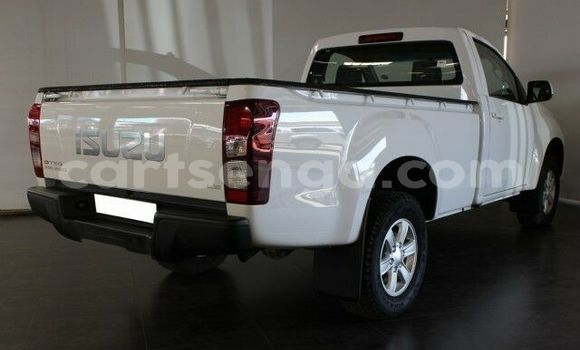 Buy Used Isuzu KB White Car in Bhunya in Manzini Buy Used Isuzu KB White Car in Bhunya in Manzini