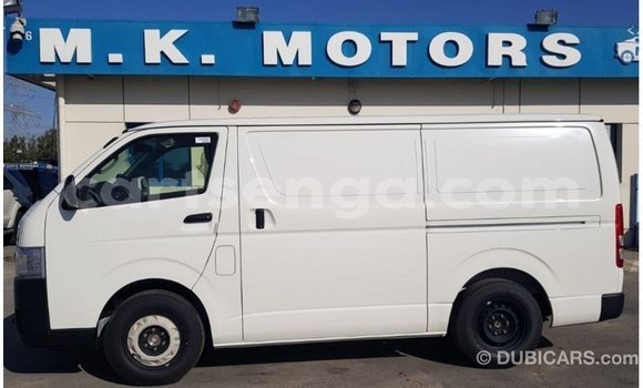 Buy Import Toyota Hiace White Car in Import - Dubai in Hhohho Buy Import Toyota Hiace White Car in Import - Dubai in Hhohho