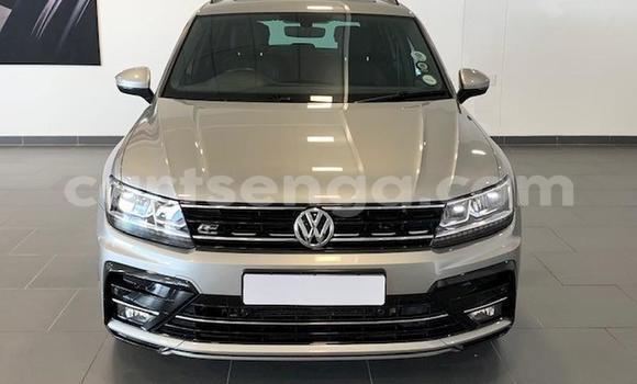 Acheter Occasion Voiture Volkswagen Golf R Beige à Mbabane, Manzini Acheter Occasion Voiture Volkswagen Golf R Beige à Mbabane, Manzini