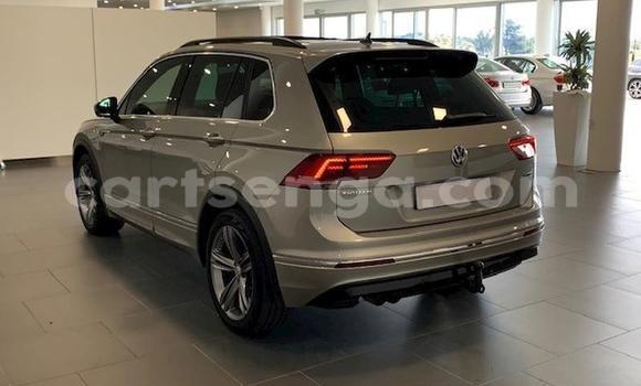 Acheter Occasion Voiture Volkswagen Golf R Beige à Mbabane, Manzini Acheter Occasion Voiture Volkswagen Golf R Beige à Mbabane, Manzini