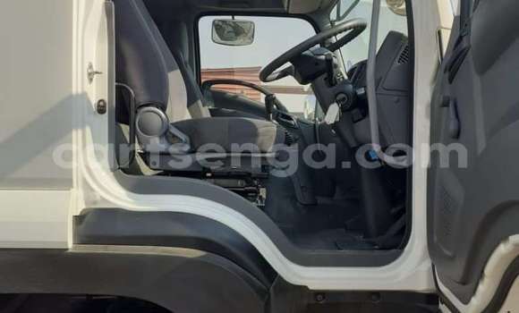Acheter Occasion Utilitaire Isuzu FTR 850 Blanc à Ezulwini, Hhohho Acheter Occasion Utilitaire Isuzu FTR 850 Blanc à Ezulwini, Hhohho