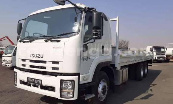 Acheter Occasion Utilitaire Isuzu FTR 850 Blanc à Ezulwini, Hhohho Acheter Occasion Utilitaire Isuzu FTR 850 Blanc à Ezulwini, Hhohho