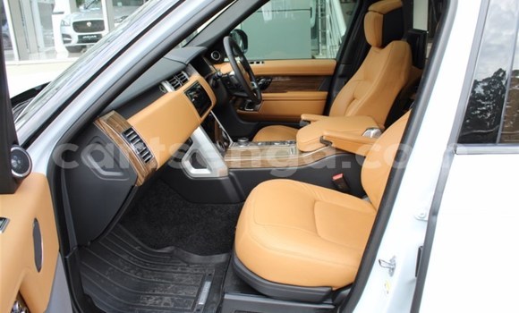 Buy Used Land Rover Range Rover White Car in Ezulwini in Hhohho Buy Used Land Rover Range Rover White Car in Ezulwini in Hhohho