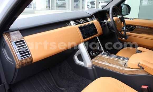 Buy Used Land Rover Range Rover White Car in Ezulwini in Hhohho Buy Used Land Rover Range Rover White Car in Ezulwini in Hhohho