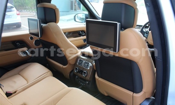 Buy Used Land Rover Range Rover White Car in Ezulwini in Hhohho Buy Used Land Rover Range Rover White Car in Ezulwini in Hhohho