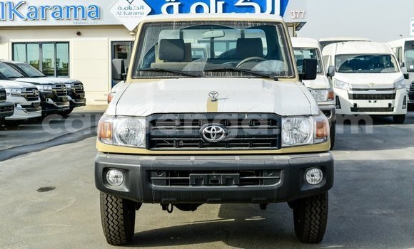 Buy Import Toyota Land Cruiser Beige Car in Import - Dubai in Hhohho Buy Import Toyota Land Cruiser Beige Car in Import - Dubai in Hhohho