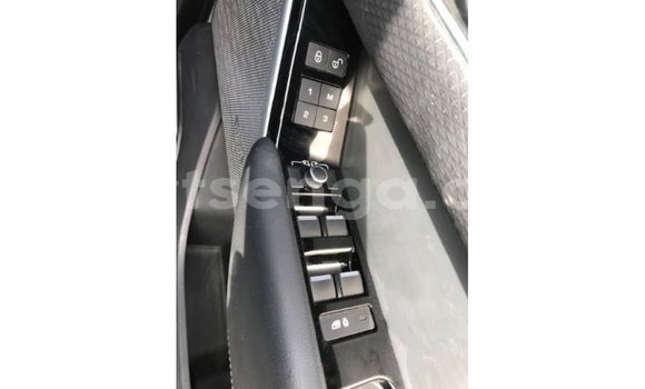 Acheter Import Voiture Land Rover Range Rover Blanc à Import - Dubai, Hhohho Acheter Import Voiture Land Rover Range Rover Blanc à Import - Dubai, Hhohho