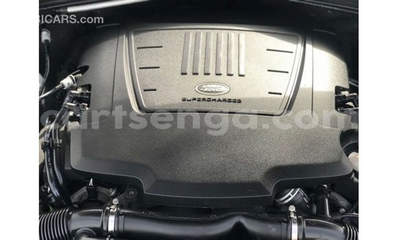 Acheter Import Voiture Land Rover Range Rover Blanc à Import - Dubai, Hhohho Acheter Import Voiture Land Rover Range Rover Blanc à Import - Dubai, Hhohho