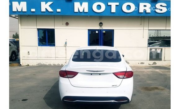 Buy Import Chrysler 200 White Car in Import - Dubai in Hhohho Buy Import Chrysler 200 White Car in Import - Dubai in Hhohho