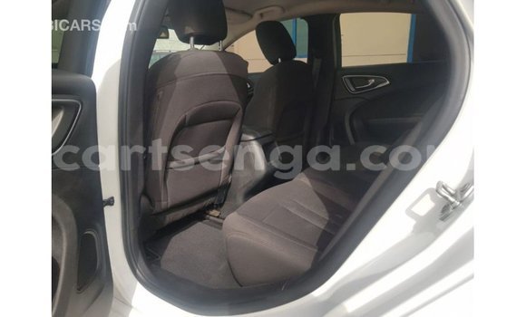 Buy Import Chrysler 200 White Car in Import - Dubai in Hhohho Buy Import Chrysler 200 White Car in Import - Dubai in Hhohho