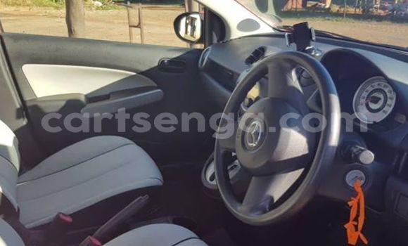 Nunua Ilio tumika Mazda Demio Red Gari ndani ya Manzini nchini Manzini Nunua Ilio tumika Mazda Demio Red Gari ndani ya Manzini nchini Manzini