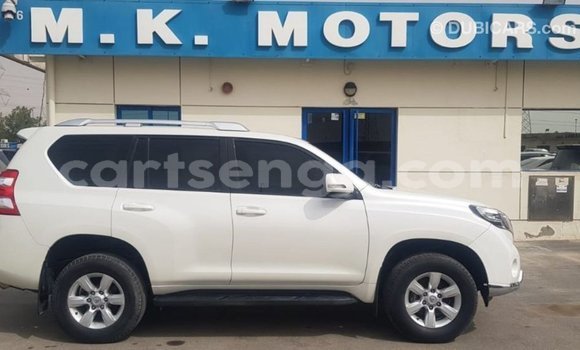 Buy Import Toyota Land Cruiser White Car in Import - Dubai in Hhohho Buy Import Toyota Land Cruiser White Car in Import - Dubai in Hhohho