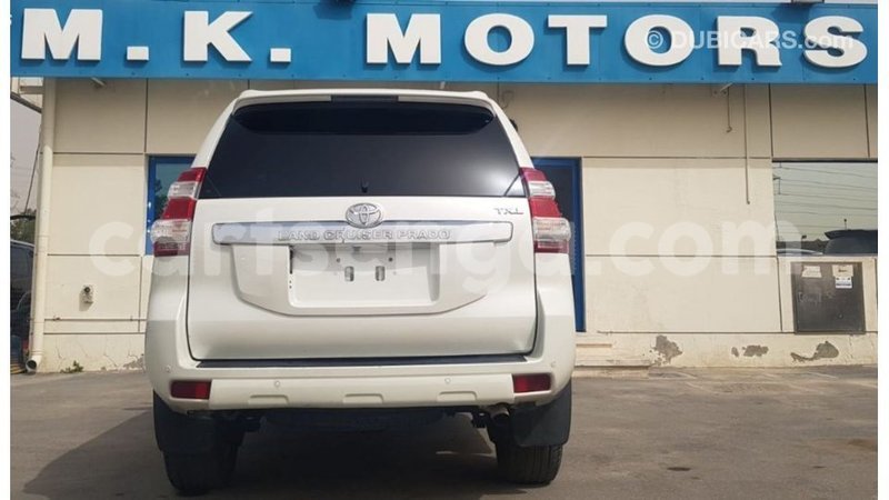 Big with watermark toyota land cruiser hhohho import dubai 16586
