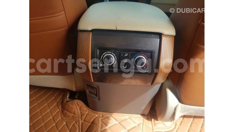 Big with watermark toyota land cruiser hhohho import dubai 16586