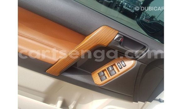 Buy Import Toyota Land Cruiser White Car in Import - Dubai in Hhohho Buy Import Toyota Land Cruiser White Car in Import - Dubai in Hhohho