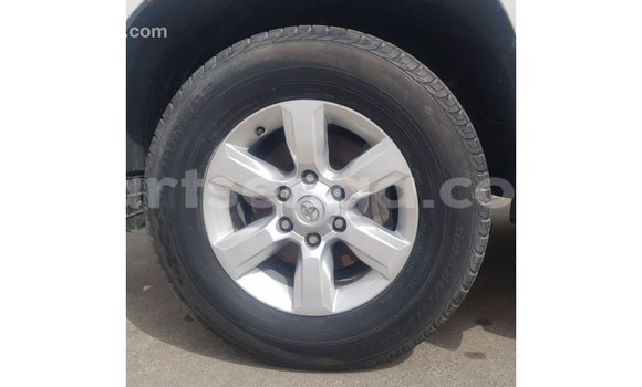 Buy Import Toyota Land Cruiser White Car in Import - Dubai in Hhohho Buy Import Toyota Land Cruiser White Car in Import - Dubai in Hhohho