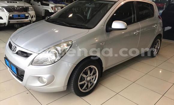 Buy Used Hyundai i20 Silver Car in Bhunya in Manzini Buy Used Hyundai i20 Silver Car in Bhunya in Manzini