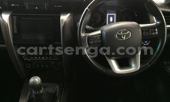 Buy Used Toyota Fortuner Silver Car in Mbabane in Manzini Buy Used Toyota Fortuner Silver Car in Mbabane in Manzini