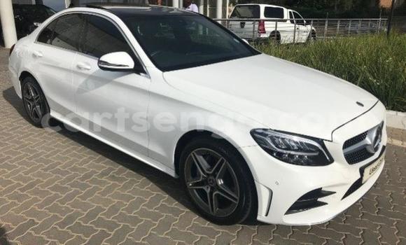 Acheter Occasion Voiture Mercedes‒Benz C–Class Blanc à Manzini, Manzini Acheter Occasion Voiture Mercedes‒Benz C–Class Blanc à Manzini, Manzini