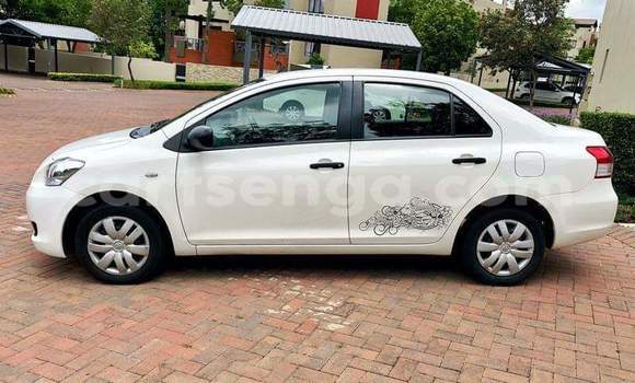 Acheter Occasion Voiture Toyota Yaris Blanc à Manzini, Manzini Acheter Occasion Voiture Toyota Yaris Blanc à Manzini, Manzini