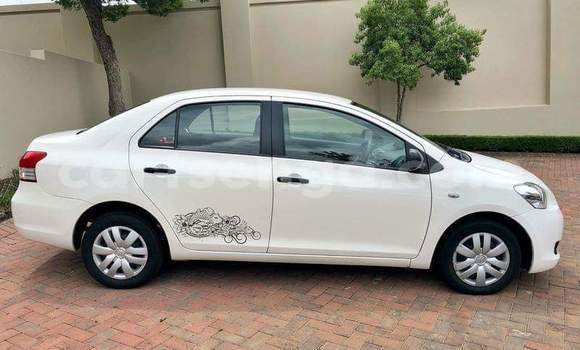 Acheter Occasion Voiture Toyota Yaris Blanc à Manzini, Manzini Acheter Occasion Voiture Toyota Yaris Blanc à Manzini, Manzini