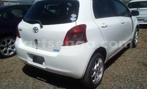 Acheter Occasion Voiture Toyota Vitz Blanc à Matsapha, Manzini Acheter Occasion Voiture Toyota Vitz Blanc à Matsapha, Manzini