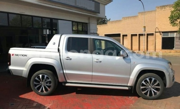 Buy Used Volkswagen Amarok Silver Car in Bhunya in Manzini Buy Used Volkswagen Amarok Silver Car in Bhunya in Manzini